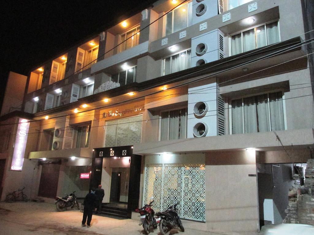 Hotel The Sapphire Grand Waranasi Zewnętrze zdjęcie