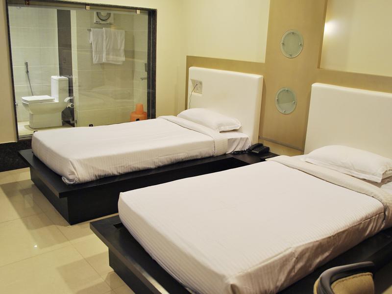 Hotel The Sapphire Grand Waranasi Zewnętrze zdjęcie